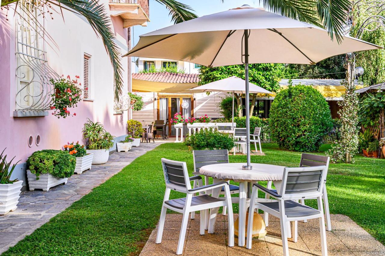 Hotel Ambra Forte dei Marmi Exterior photo